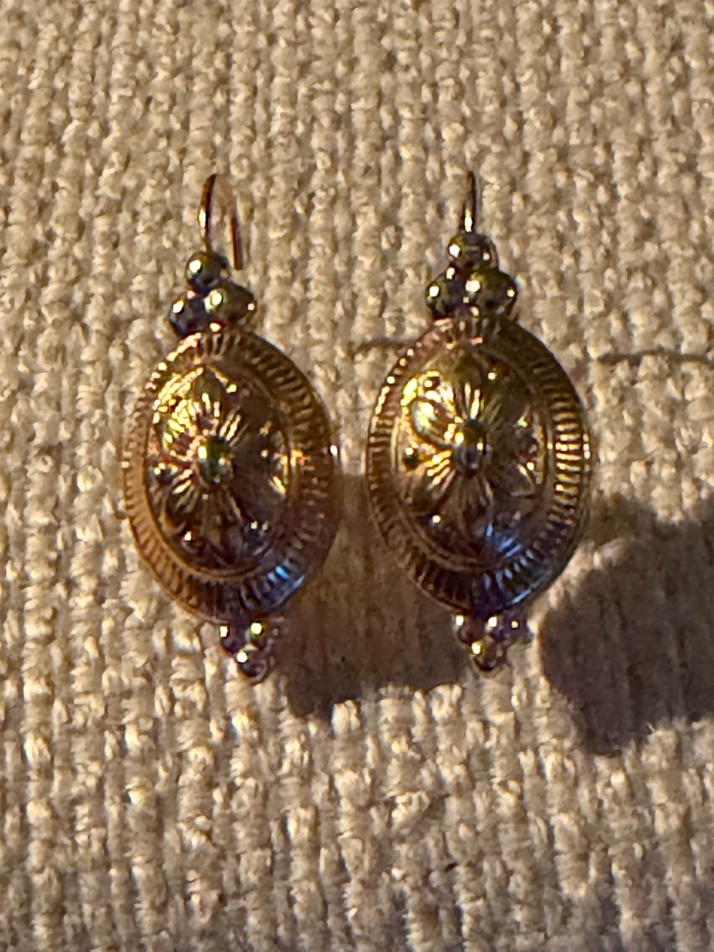 Victorian Revival style 14 karat yellow gold drop earrings -NEW - Picture 7 of 12